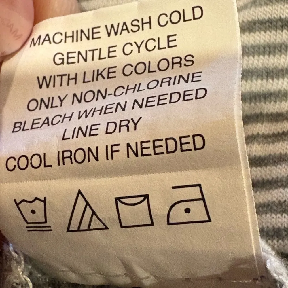 Eyeshadow knotted hem Short Sleeve T-Shirt women’s XL light green, white, grey - Image 6