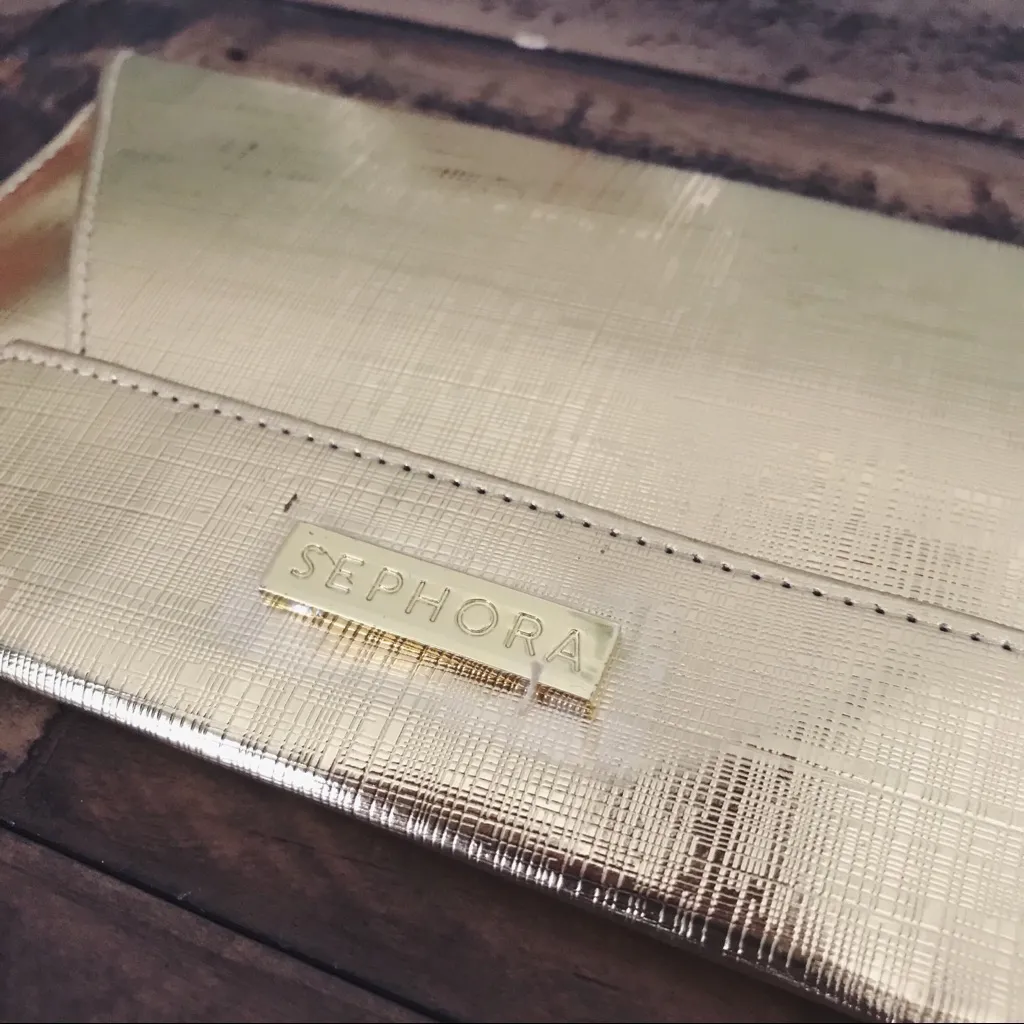 NWOT SEPHORA Envelope Clutch in Gold - Image 4