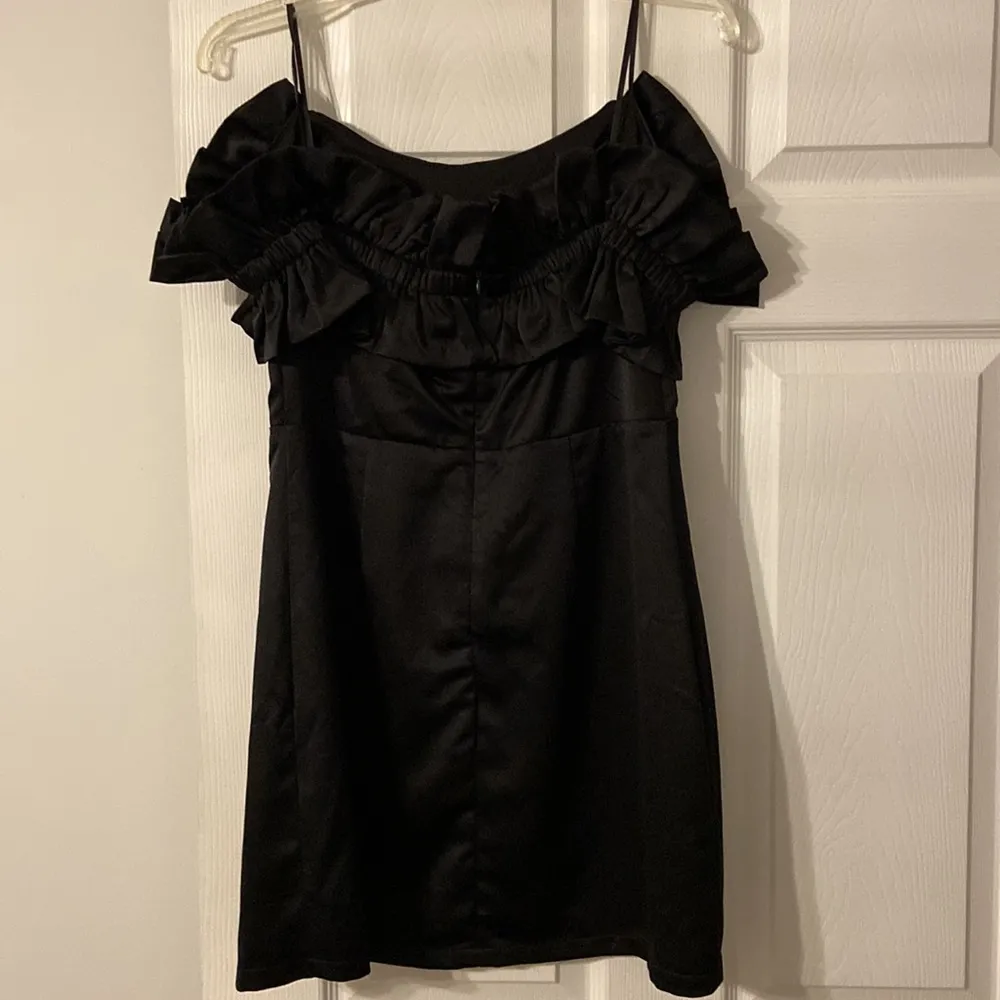 DO+ BE Women Dress size L brand new with tag it’s satin look like material - Image 3