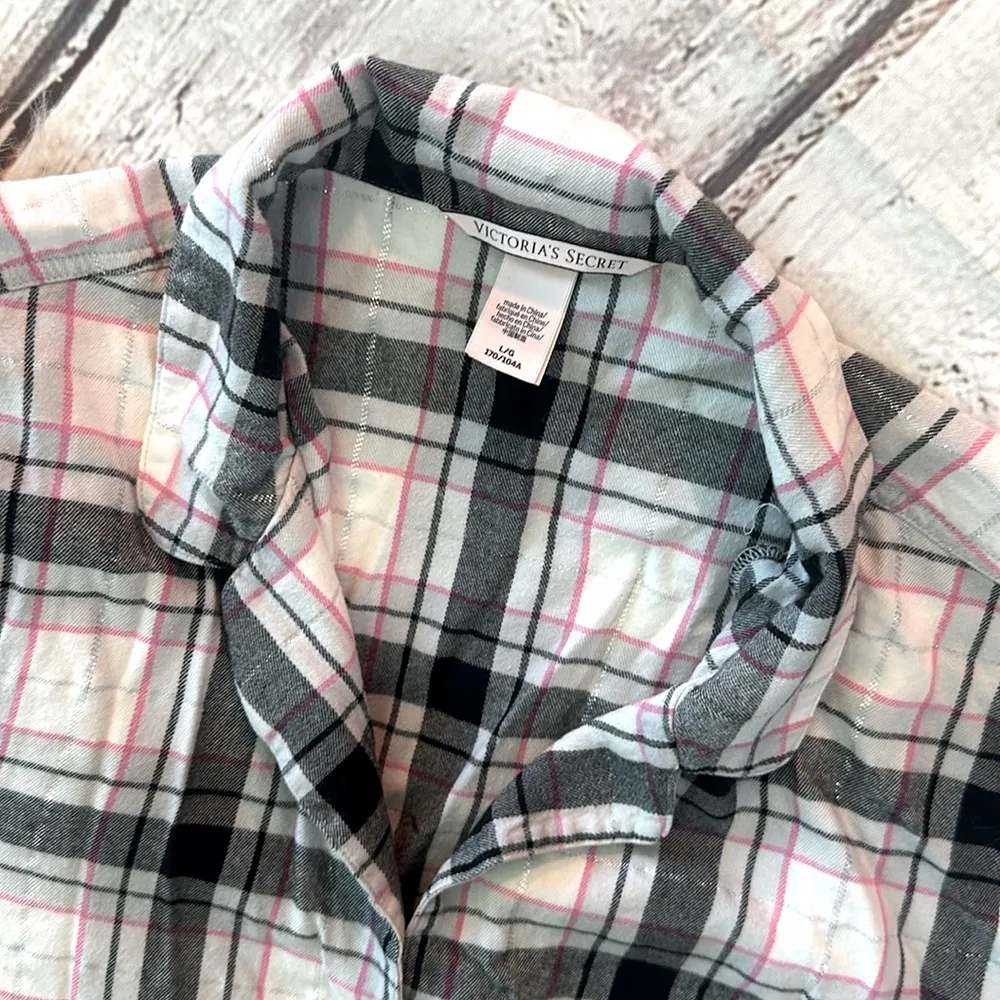 Victoria’s Secret Flannel Short Pajama’s - Image 4