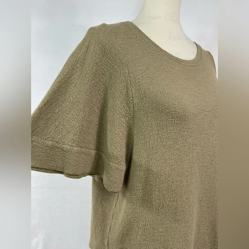 Texture & Thread Flutter-Sleeve Top Size M - Image 9