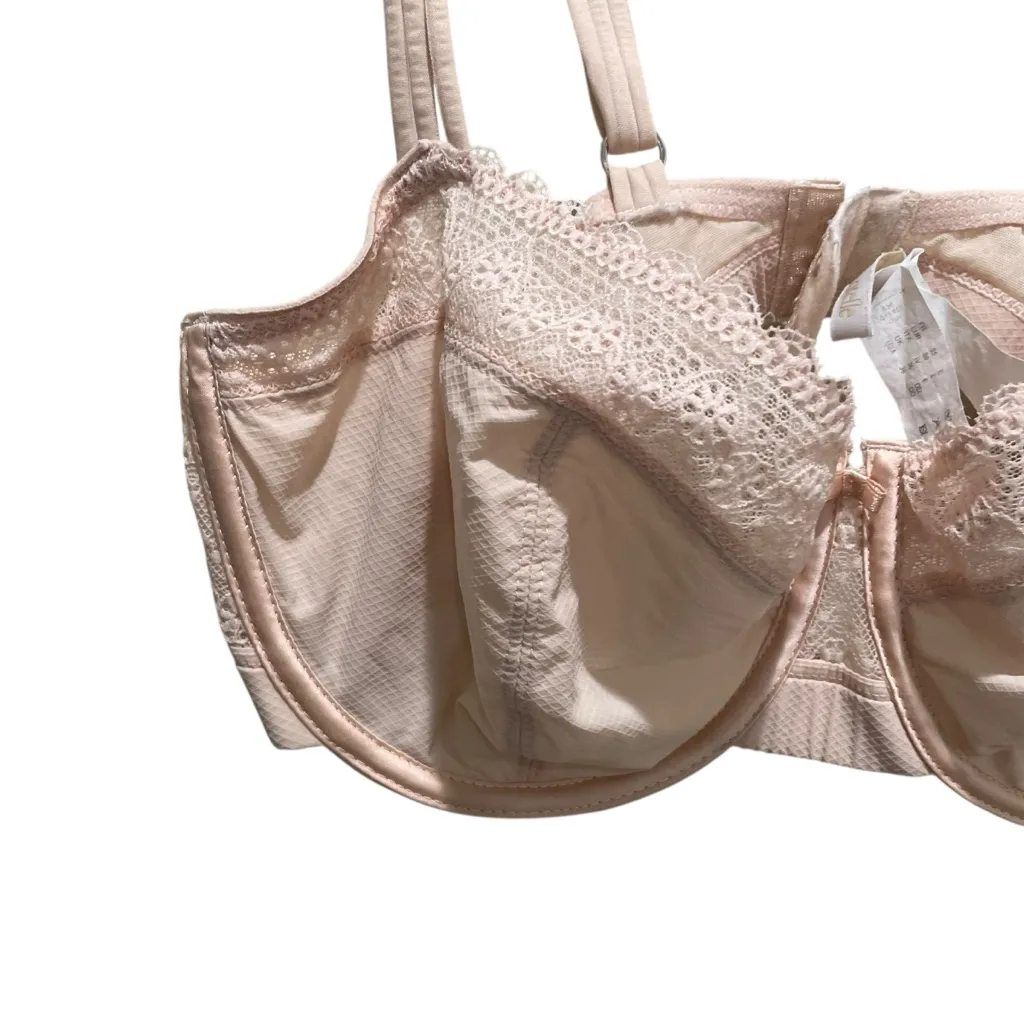 Chantelle Lace Underwire Bra Nude Womens Size 36 DD Adjustable Straps - Image 2