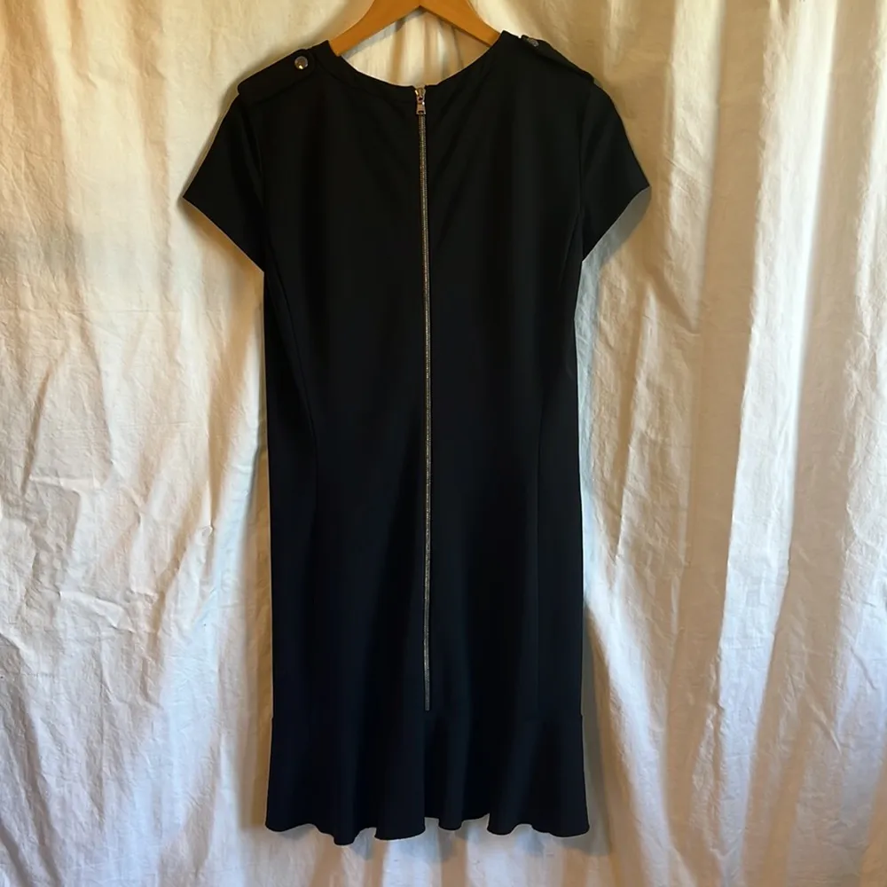 Emilio Pucci Short sleeve Ruffle hem Zip Back Shift Dress Made in Italy - Image 2