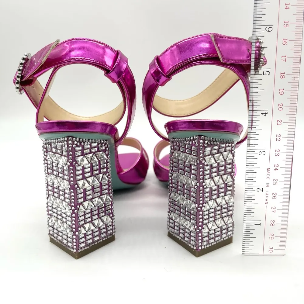 Betsey Johnson Women's Bell Heel Fuchsia Patent Silver Strappy Dressy Sandal 7.5 - Image 5