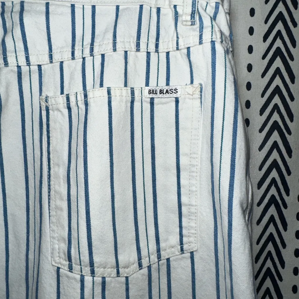 Vintage 90s Bill Blass Women Striped Denim Long Shorts Blue/White Size‎ 20w - Image 4