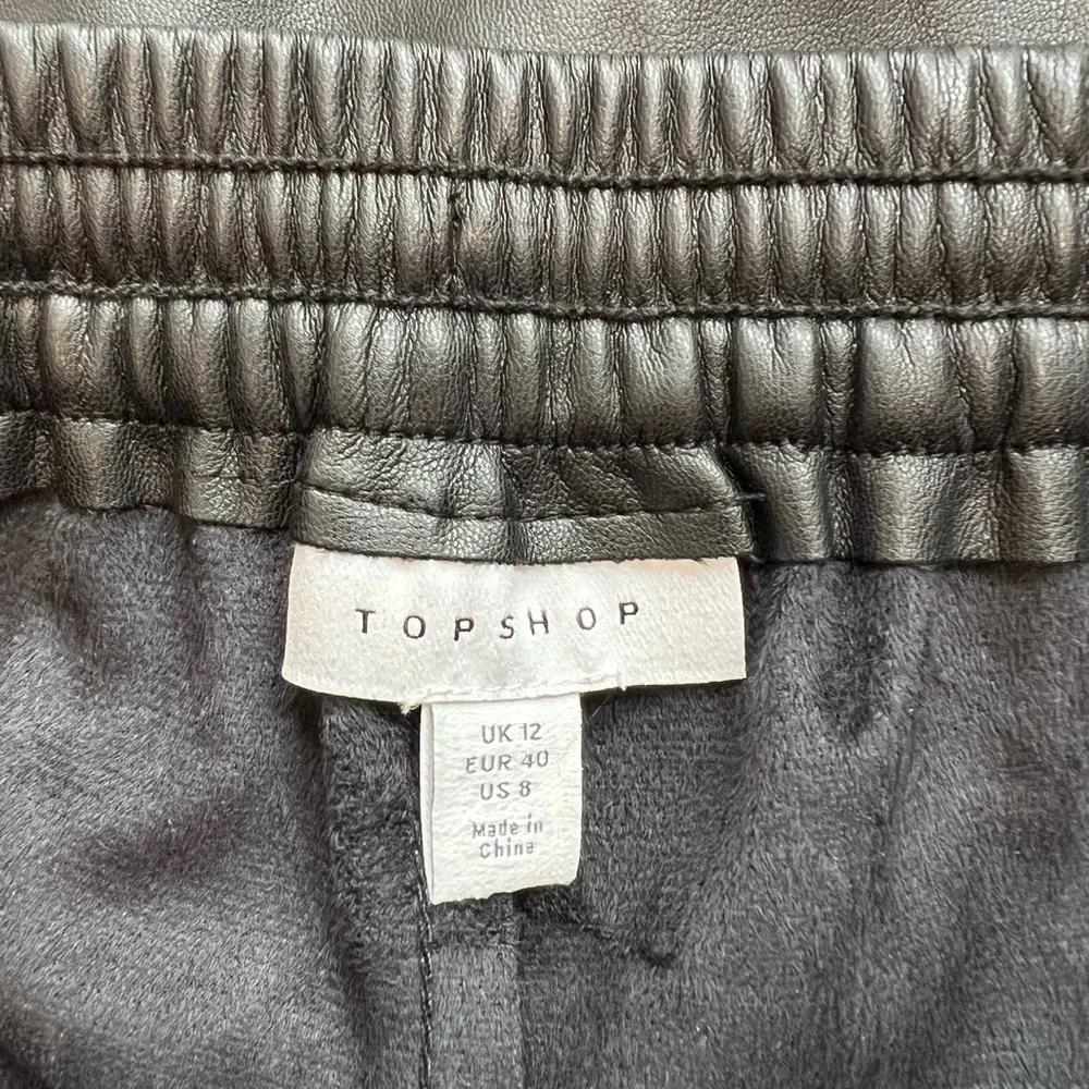 Topshop Black Faux Leather Elastic Waist‎ Pull On Straight Leg Pants - Image 3