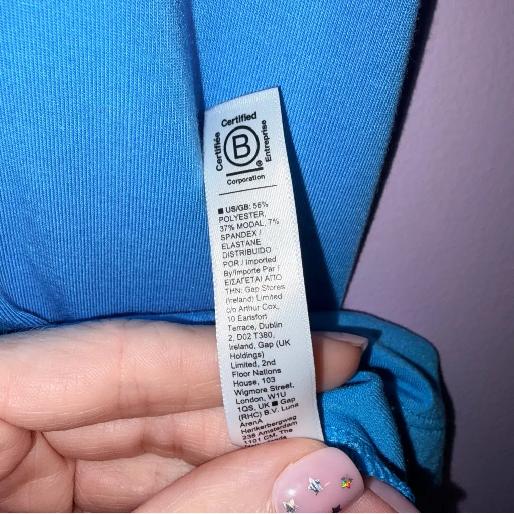 Athleta Stratus II Tee Short Sleeve Shirt Women M Athleisure Travel Errands Gym - Image 6