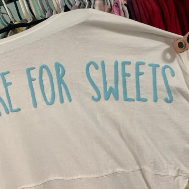 Disney parks EPCOT festival of the holidays frozen Sven Olaf spirit jersey XL - Image 4