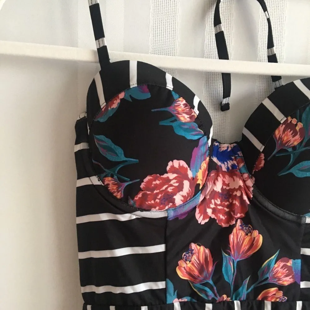 ModCloth Harper One-Piece Floral Swimsuit Black - Image 4