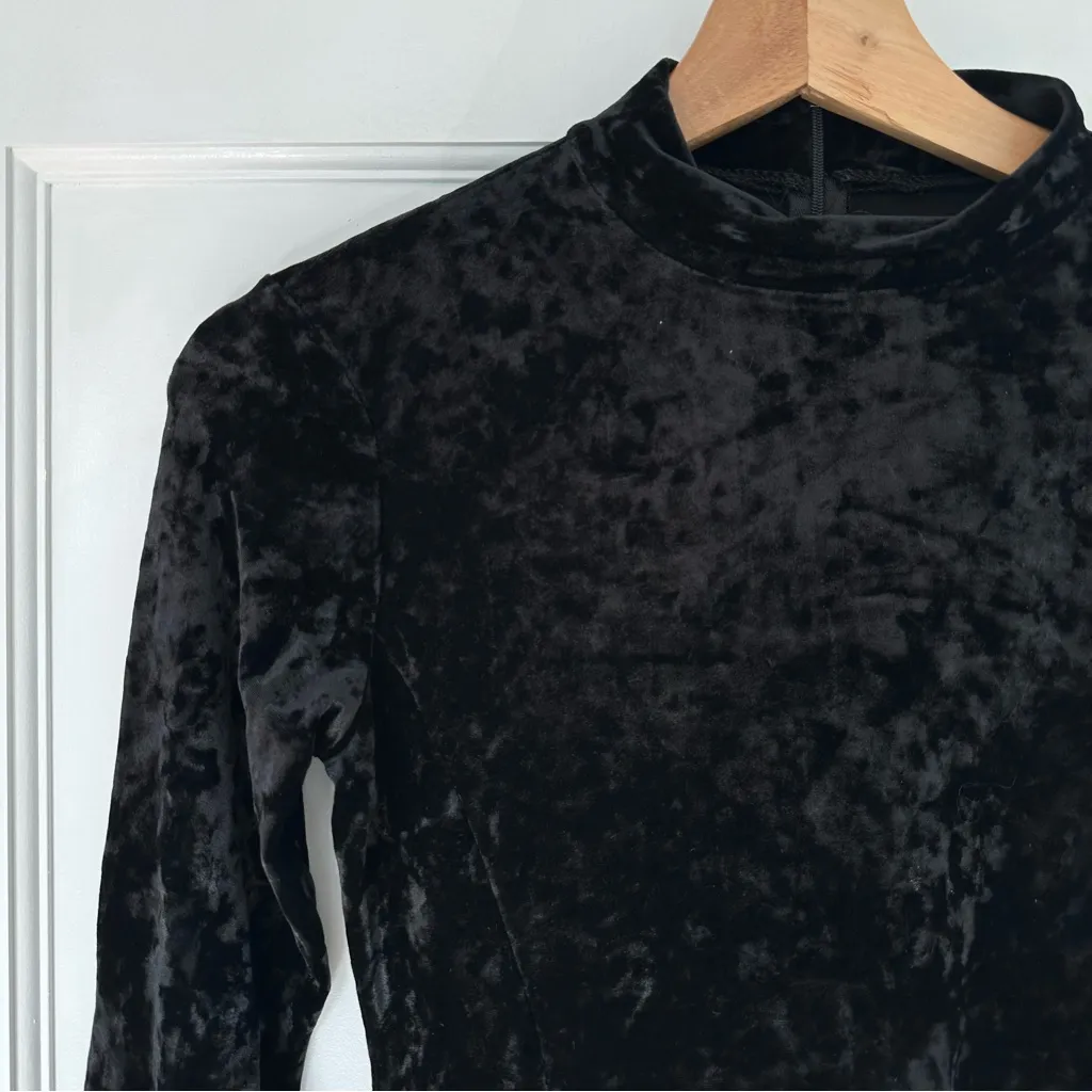 Vintage Tapemeasure New York Black Crushed Velvet Mock‎ Neck Mini Dress M 90s Size M - Image 4