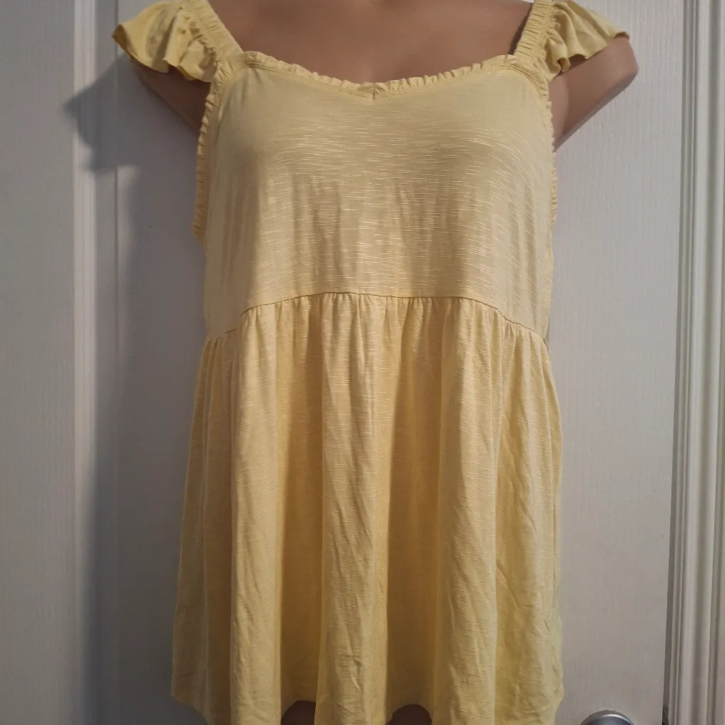 Torrid Sz 2 Yellow Ruffle Sleeve Top NWT - Image 7
