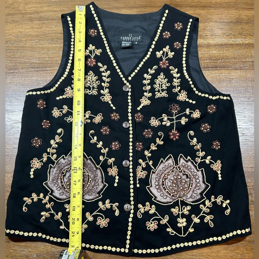 Carole Little Petites Vintage Women’s Size 4 Black Gold Embroidered 3D Vest - Image 5