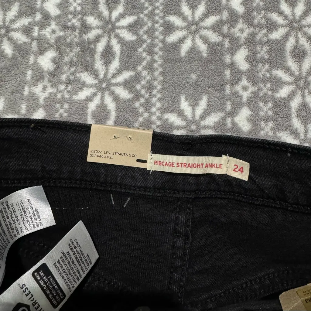 NWT Levi's Ribcage Straight Ankle In Just‎ A Sec High Waist Size 24 - Image 6