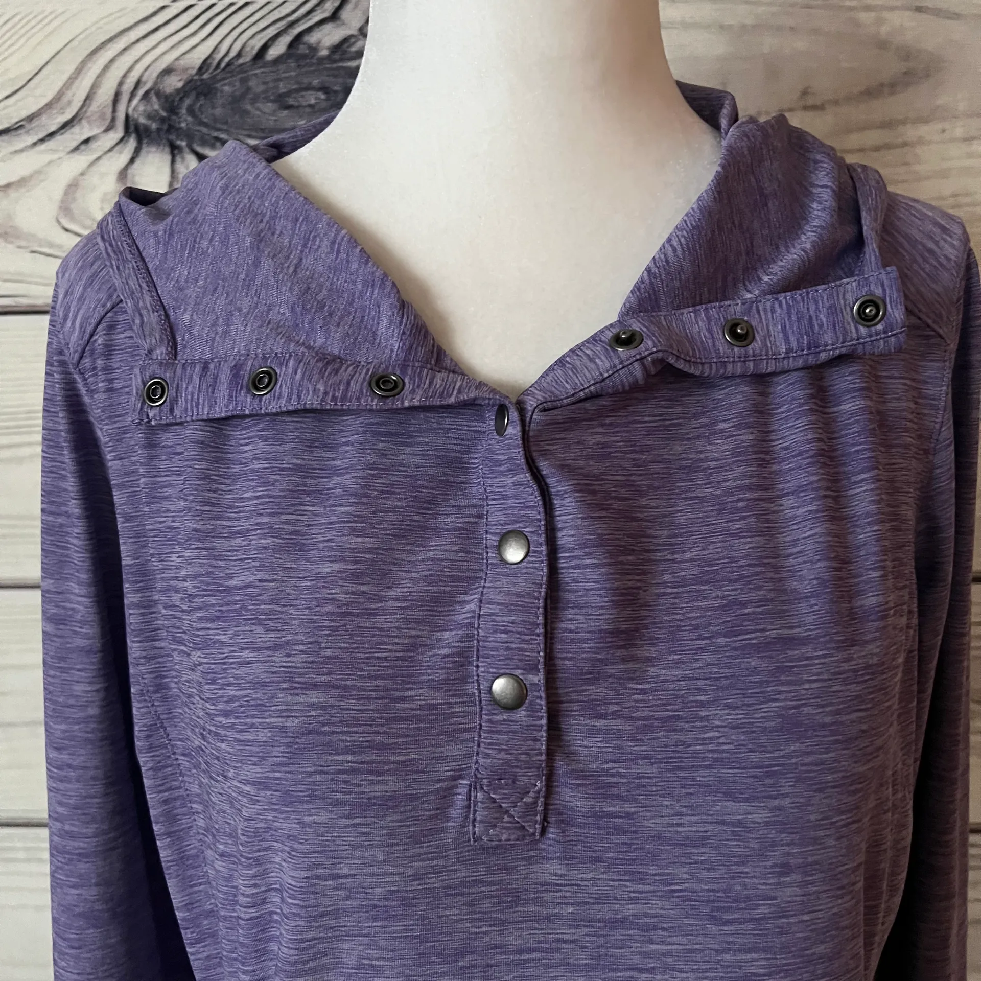 Duluth Trading Co Purple Armachillo Cooling Knit Hoodie - Image 11