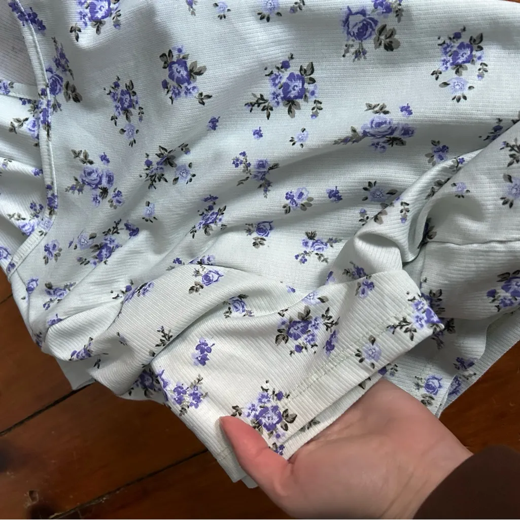 SHEIN curve Floral first white purple  Women's Top 3xl square neck lace - Image 4