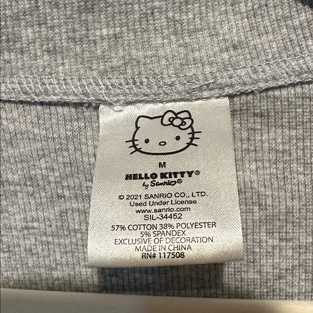 NWOT Hello Kitty dress size m - Image 3