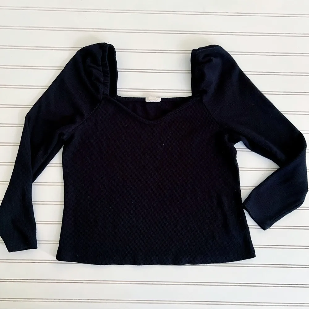 A.n.a Black long puff sleeve top Size Large - Image 2