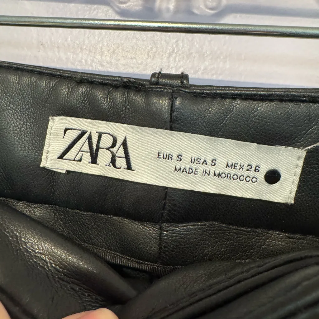 Zara Sleek Black Leather Pants - Image 2