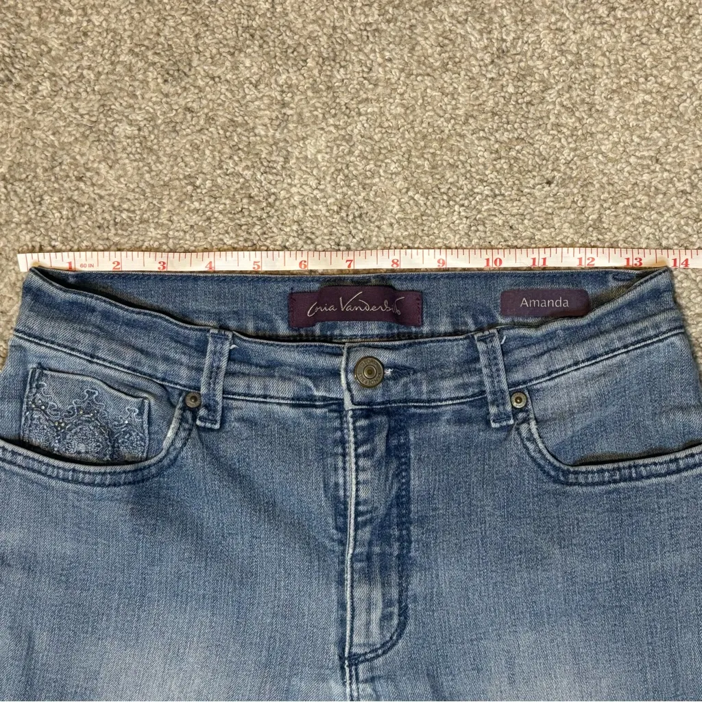 Gloria Vanderbilt Amanda Embroidered Pocket Straight Leg Jeans Size 6 - Image 6