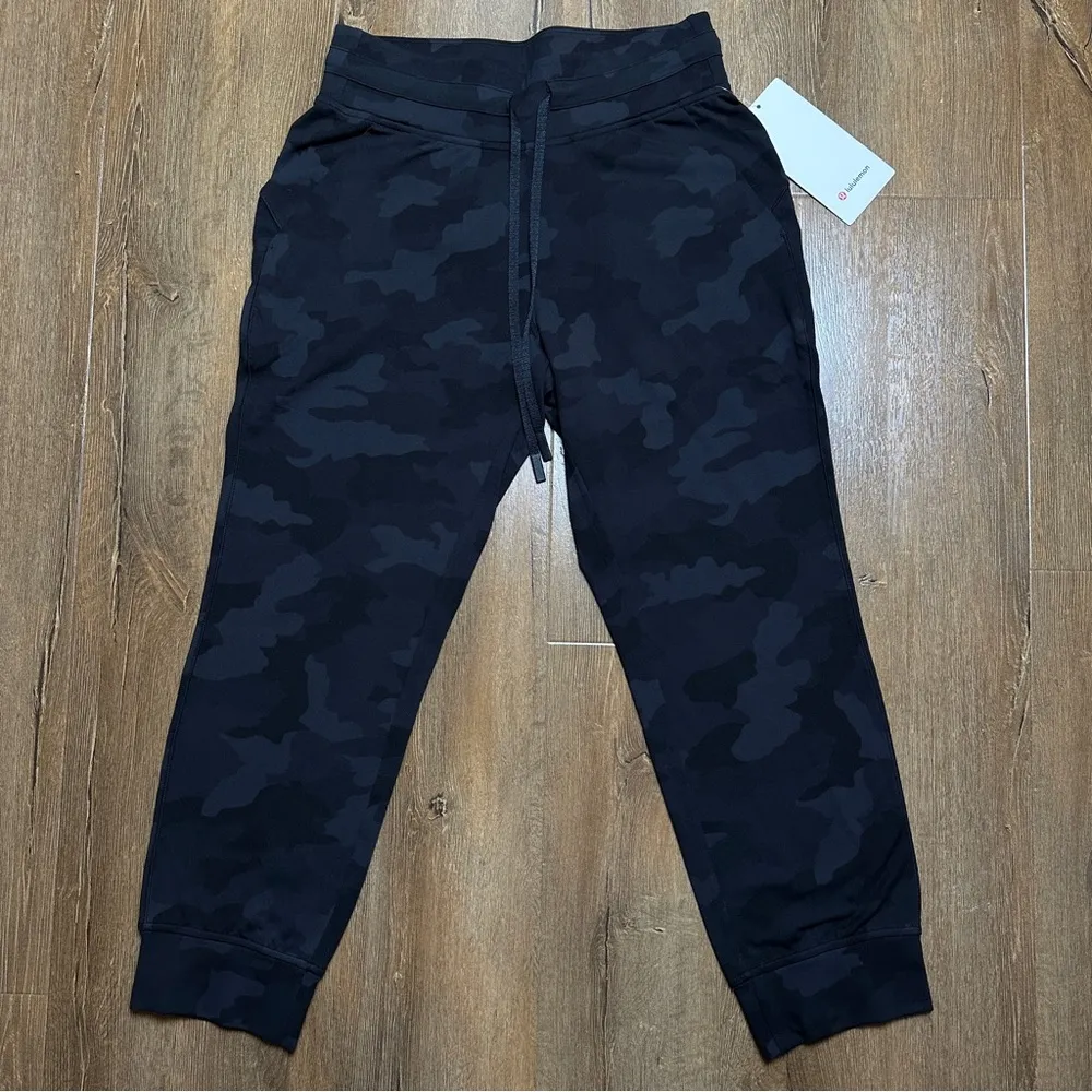 NWT Ready to Rulu Jogger Crop Heritage 365 Camo Deep Coal Multi Size 6 - Image 3