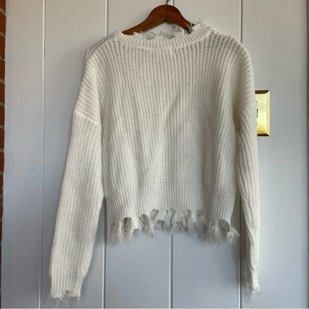 ⭐️ Distressed White Sweater Size Large But Fits A Small - Image 3