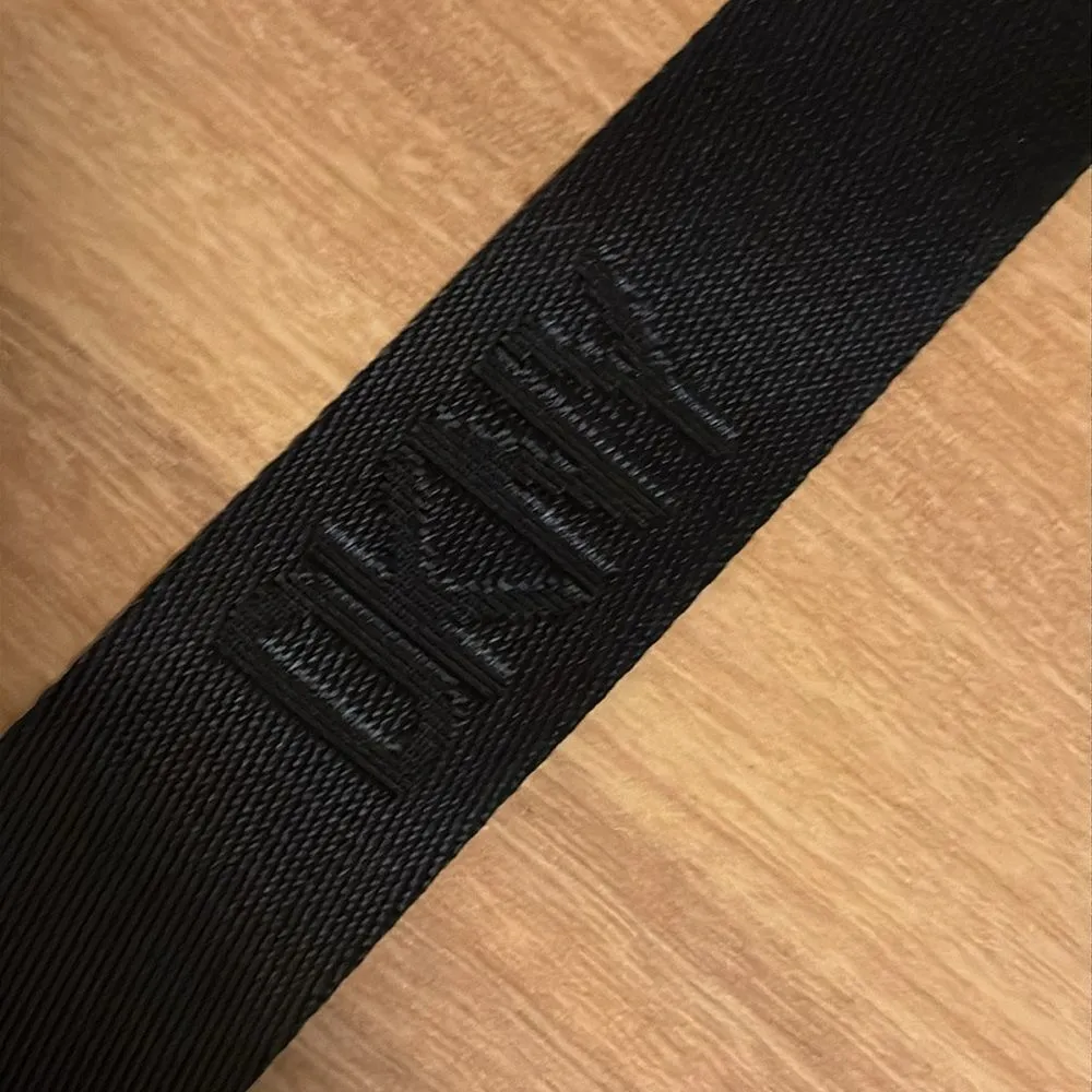 DKNY Camera Bag B93 - Image 8