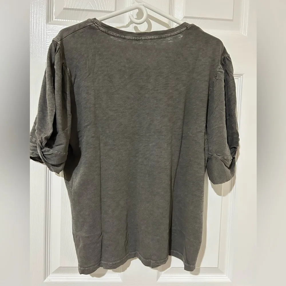 NWT hello nite gray short sleeve top. Cross tie sleeves. Sz XL - Image 6