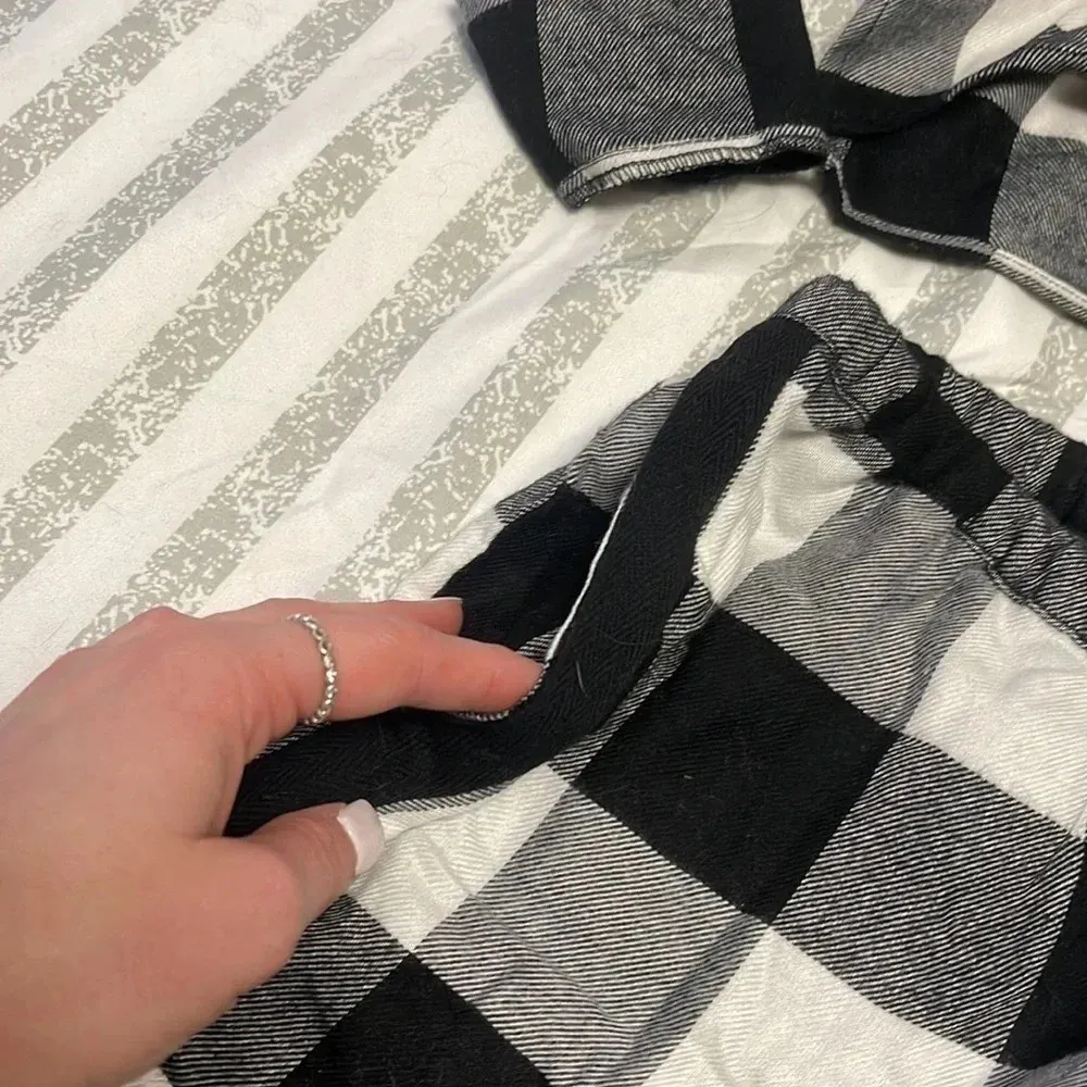 Colsie Plaid PJ Shorts and Top Lounge Set in black plaid - Image 6