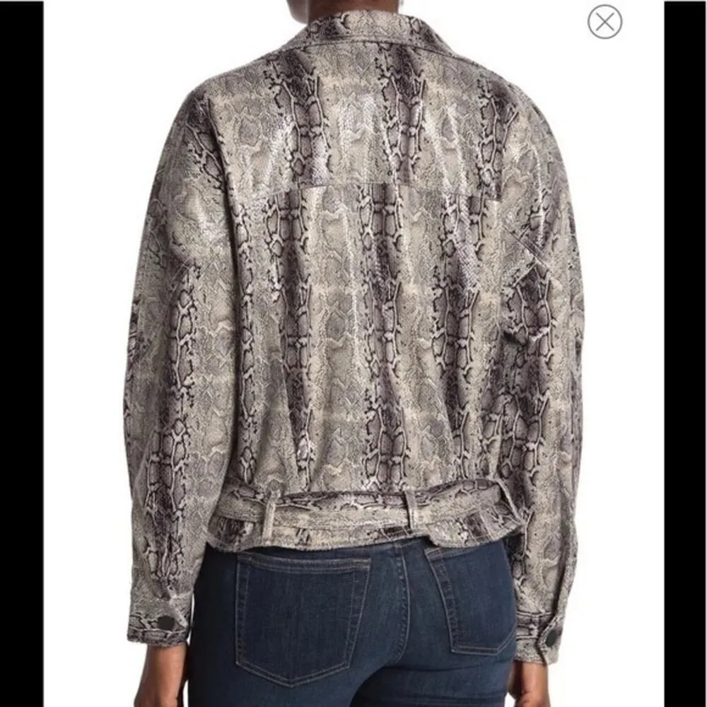 BLANKNYC Snake Print Faux Leather Here I Go Again Crop Jacket
Size Large NWT - Image 5