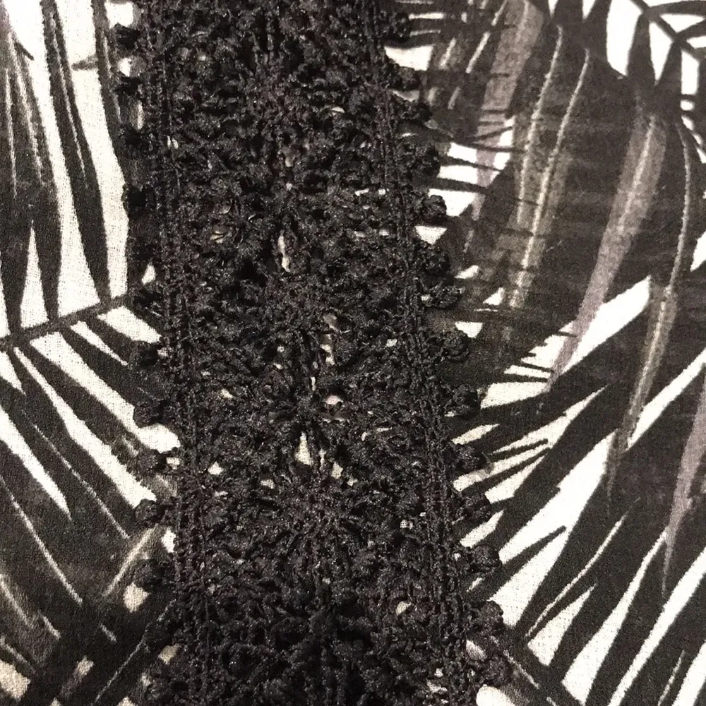 Time & Tru Swimsuit Coverup - Image 6