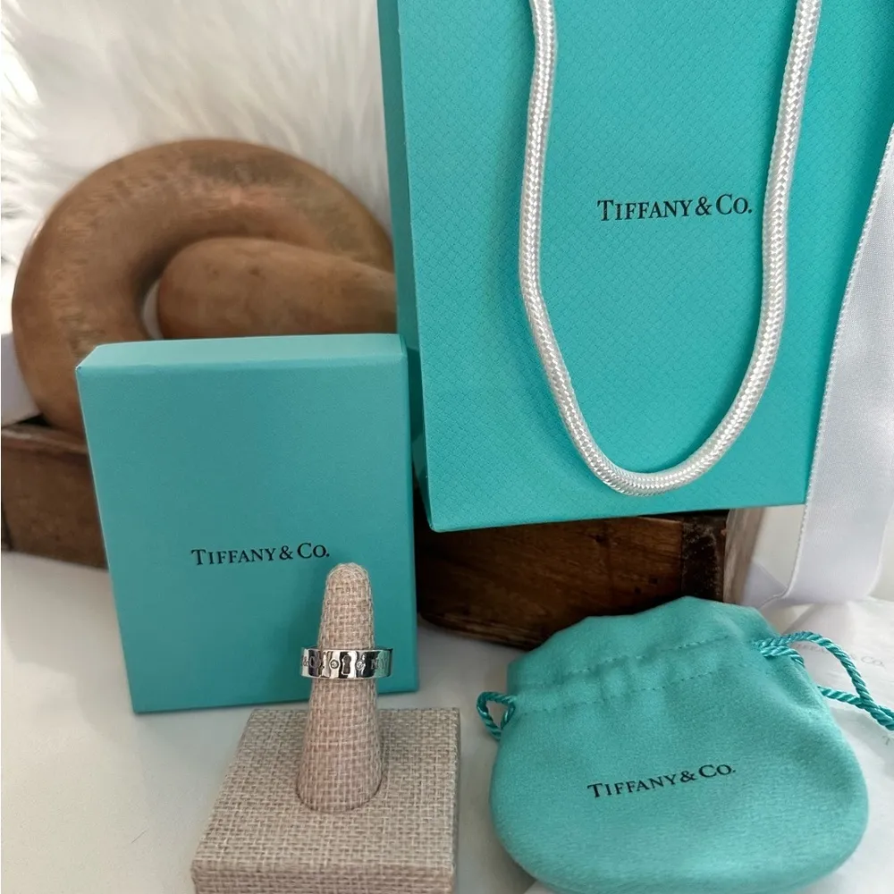 Rare Tiffany & Co. Double Diamond Keyhole Ring-Tiffany Locks Collection Like New - Image 5