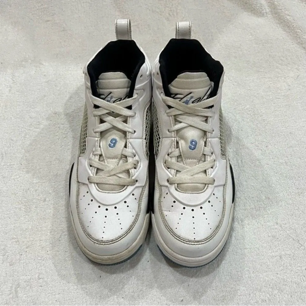 Jordan Flight Basketball Shoes Size 7Y (Converts to Women’s 8.5) - Image 4