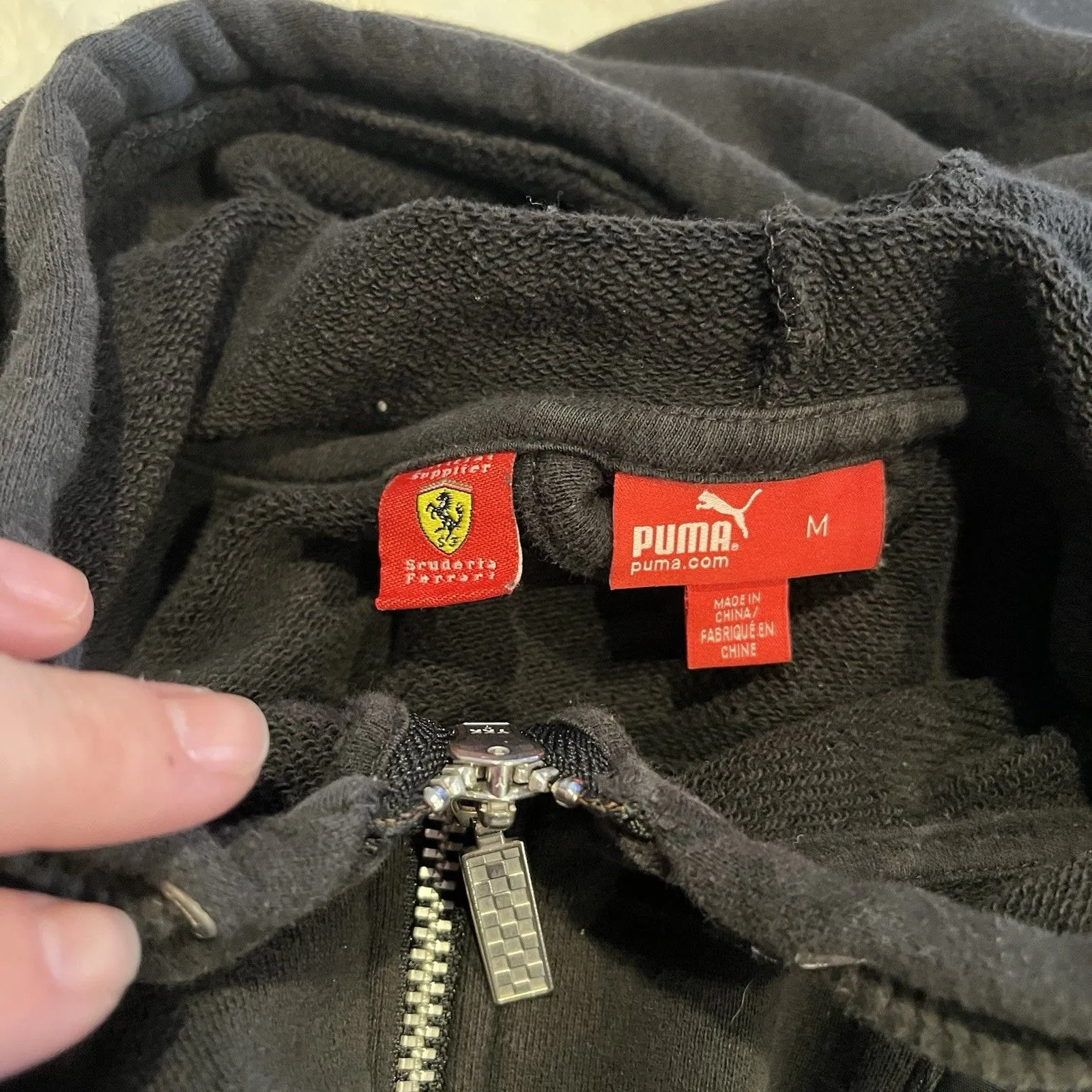 Men’s Puma Black Full Zip Ferrari Brand Hoodie Embroidered Size Medium Licensed - Image 6