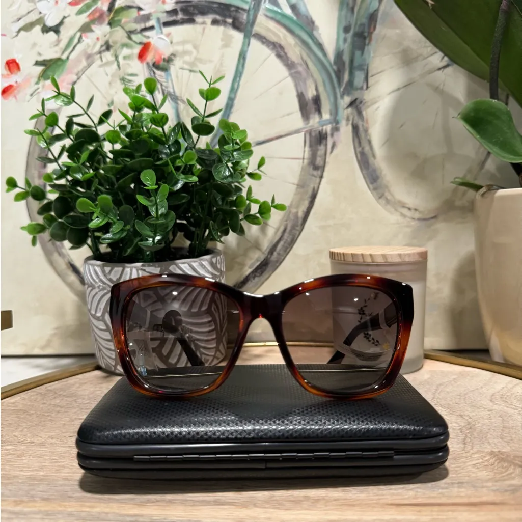 SALVATORE FERRAGAMO brown cat eye sunglasses π¦ - Image 6