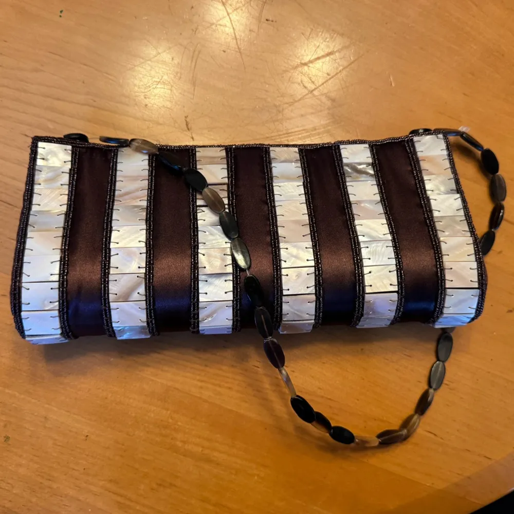 Beaded Purse/ Evening Bag. Cute shoulder bag for wedding or vacation. Brown - Image 6