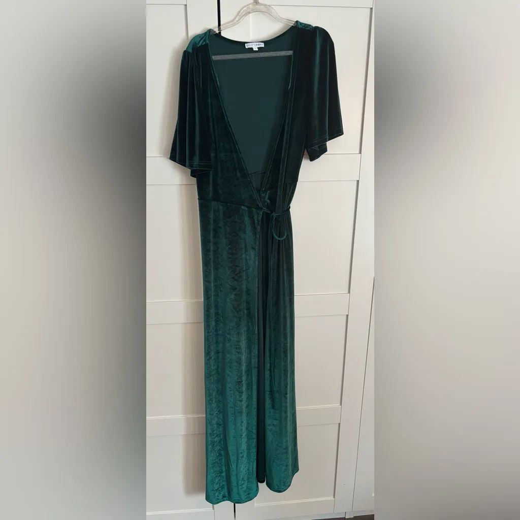 Baltic Born Meghan Velvet Wrap Dress in emerald green holiday chic - Image 3