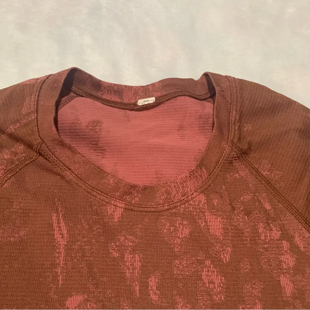 Lululemon size 4 swiftly tech Brown Long Sleeve Women's Top waist length - Image 8