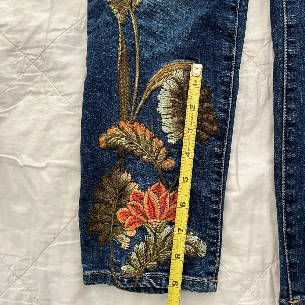 Chico’s jeans with floral embroidery - Image 6