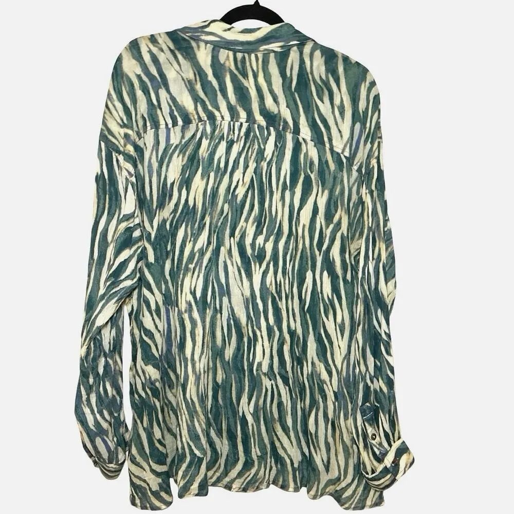 Pilcro by Anthropologie Women’s Animal Print Long Sleeve Button Down Size Large Green - Image 2