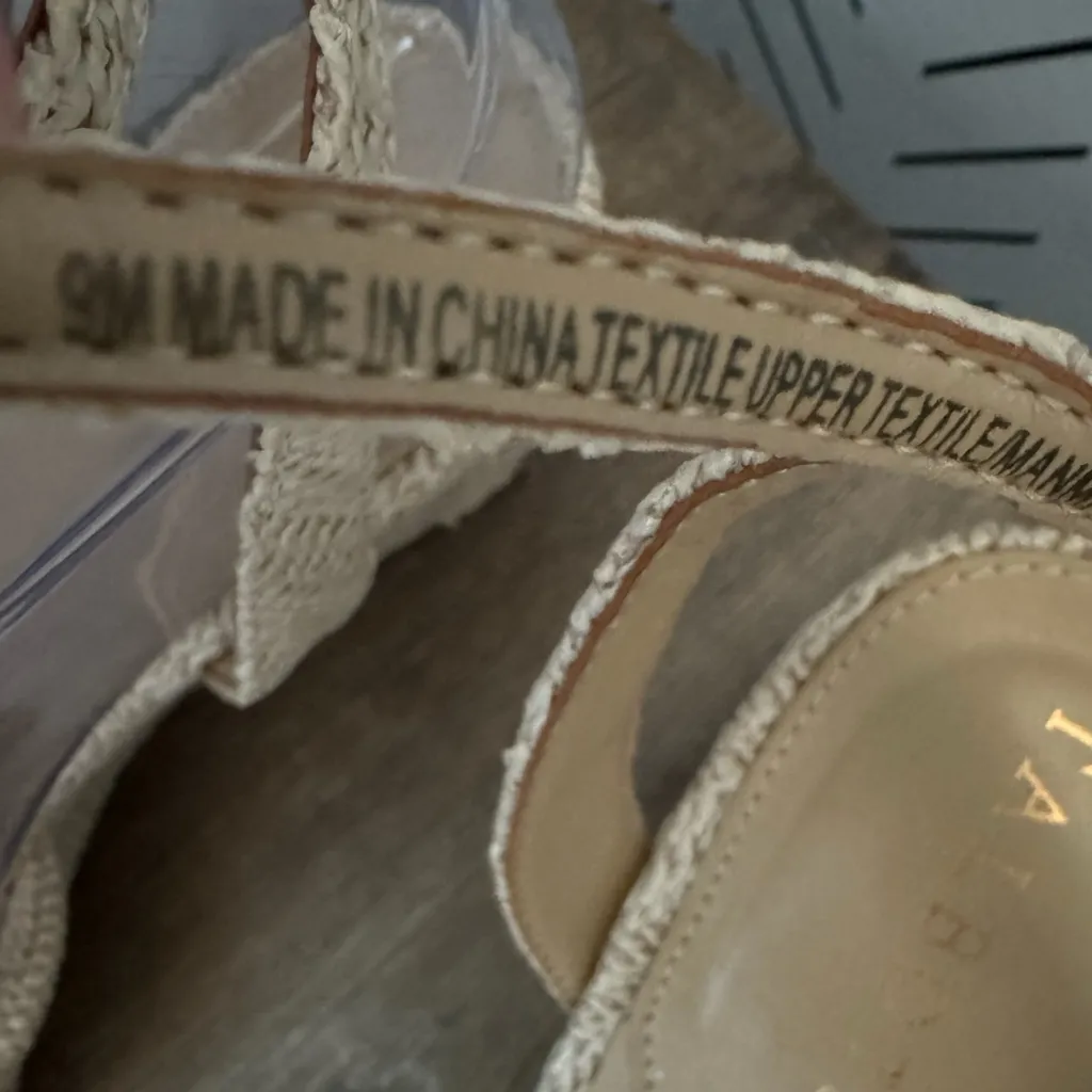 Talbots Anya Twist Raffia Coastal Wedge Sandal Sz 9M Straw Square Toe MSRP $159 - Image 11