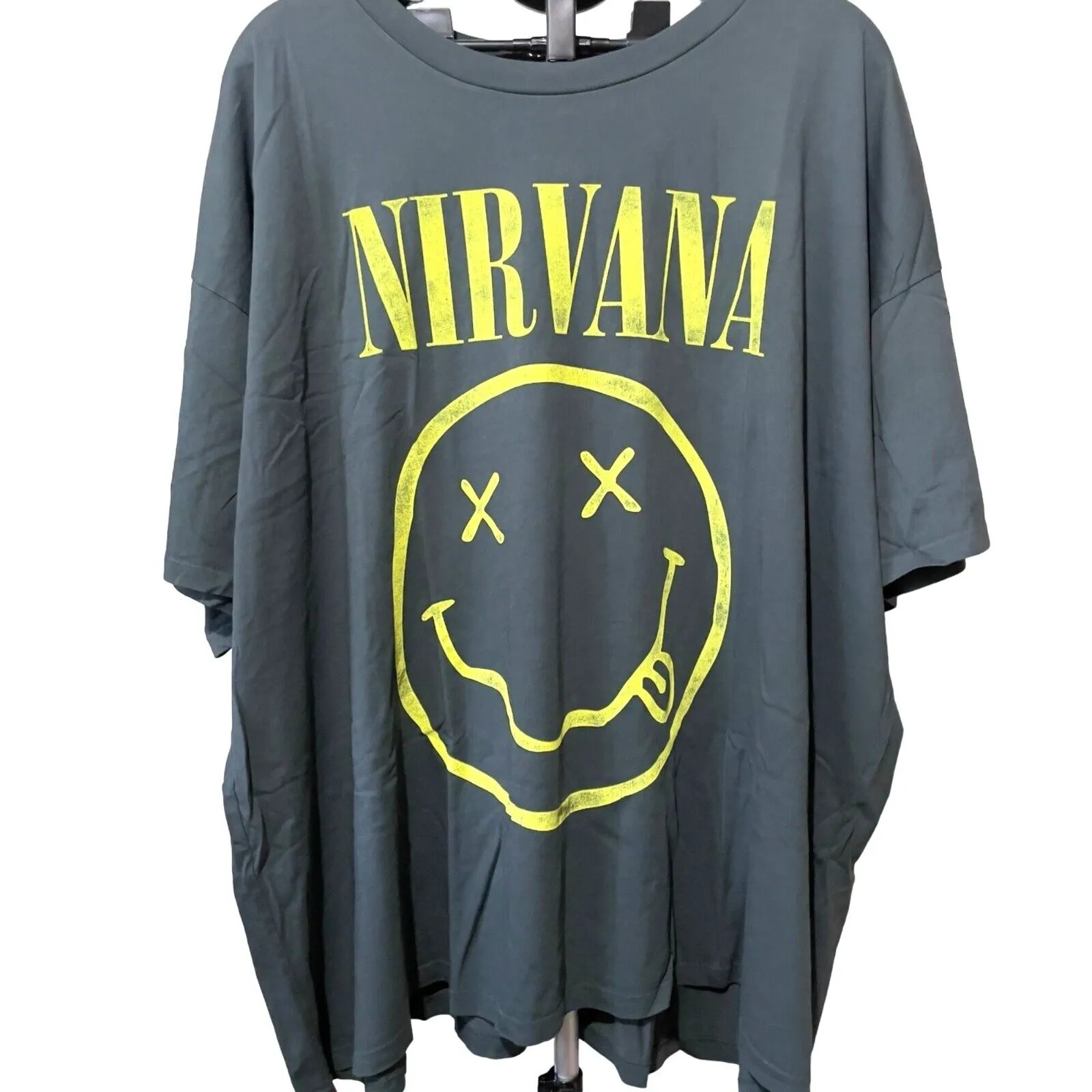 Daydreamer Nirvana Smiley Tee Size 3X NWT | Vintage Rock Merch Graphic Shirt - Image 3