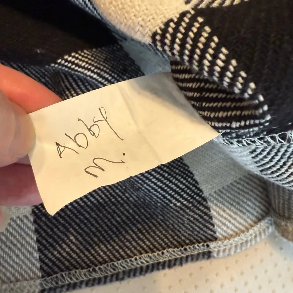 Plaid Button Down Shirt Shacket Size Large Pockets Oversized Heavyweight Black - Image 7