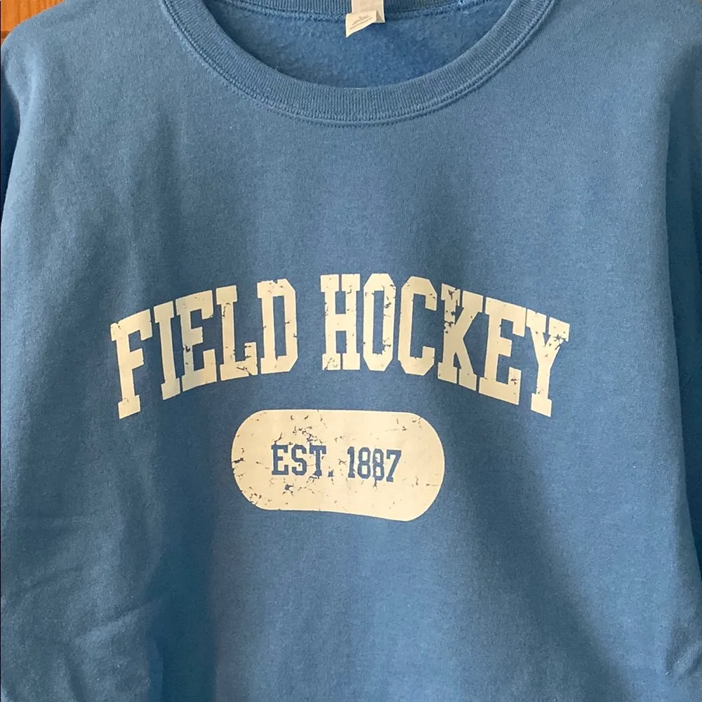 Field Hockey Size Large Jerzees Blue Sweatshirt - Image 2