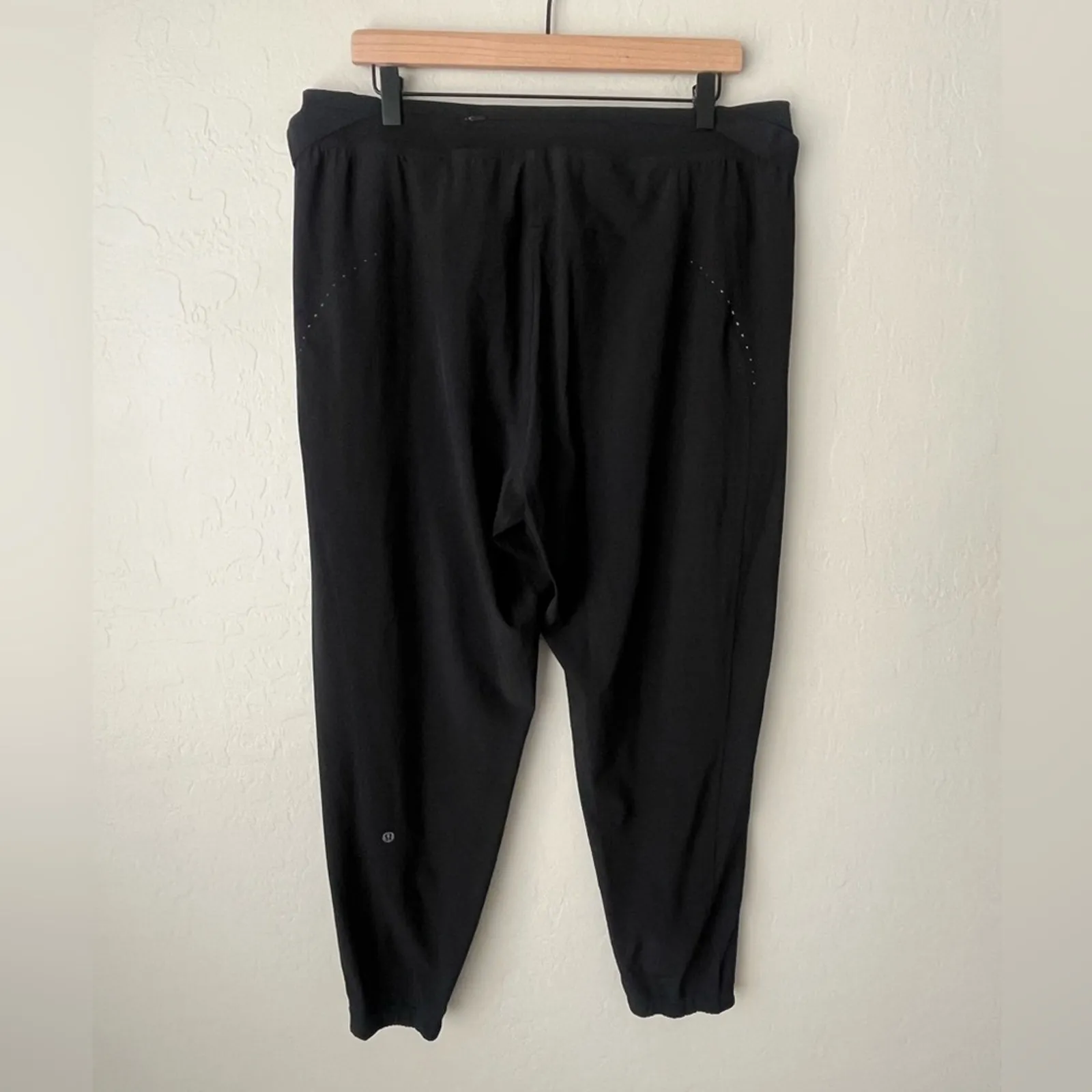 Lululemon Adapted State High-Rise Jogger Airflow NEW 14 reflective - Image 7