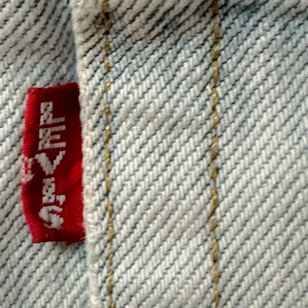 Free People Levi’s 501 Premium Jean Shorts in Light Wash Bleached Size 28 Big E - Image 7