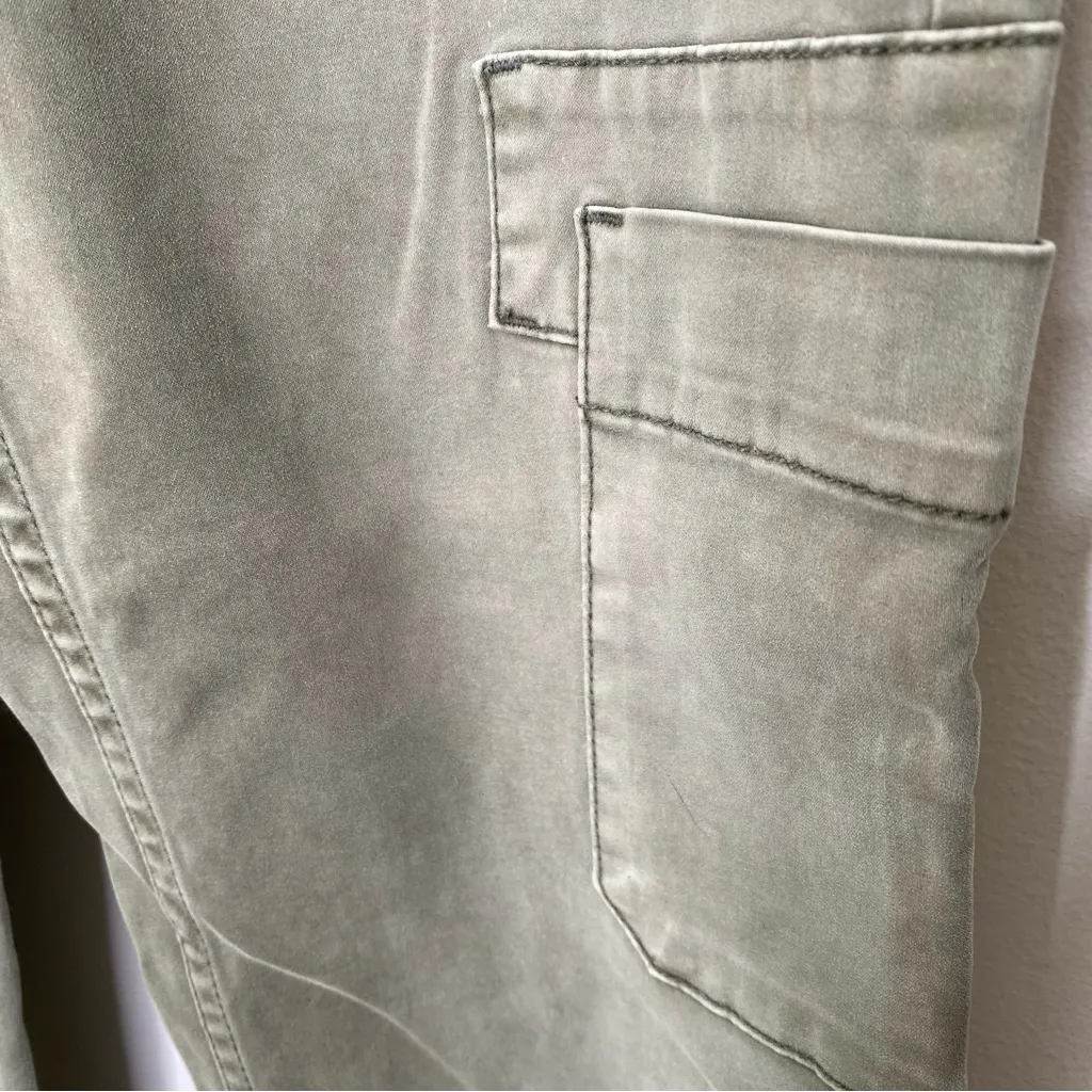 Free People Utility Crop Twill Cargo Pants iArmy Green Sz 12 - Image 9