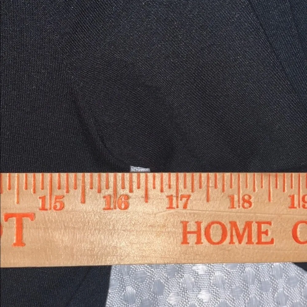 Kenneth Cole Reaction blouse Long Sleeve V-Neck - Image 6