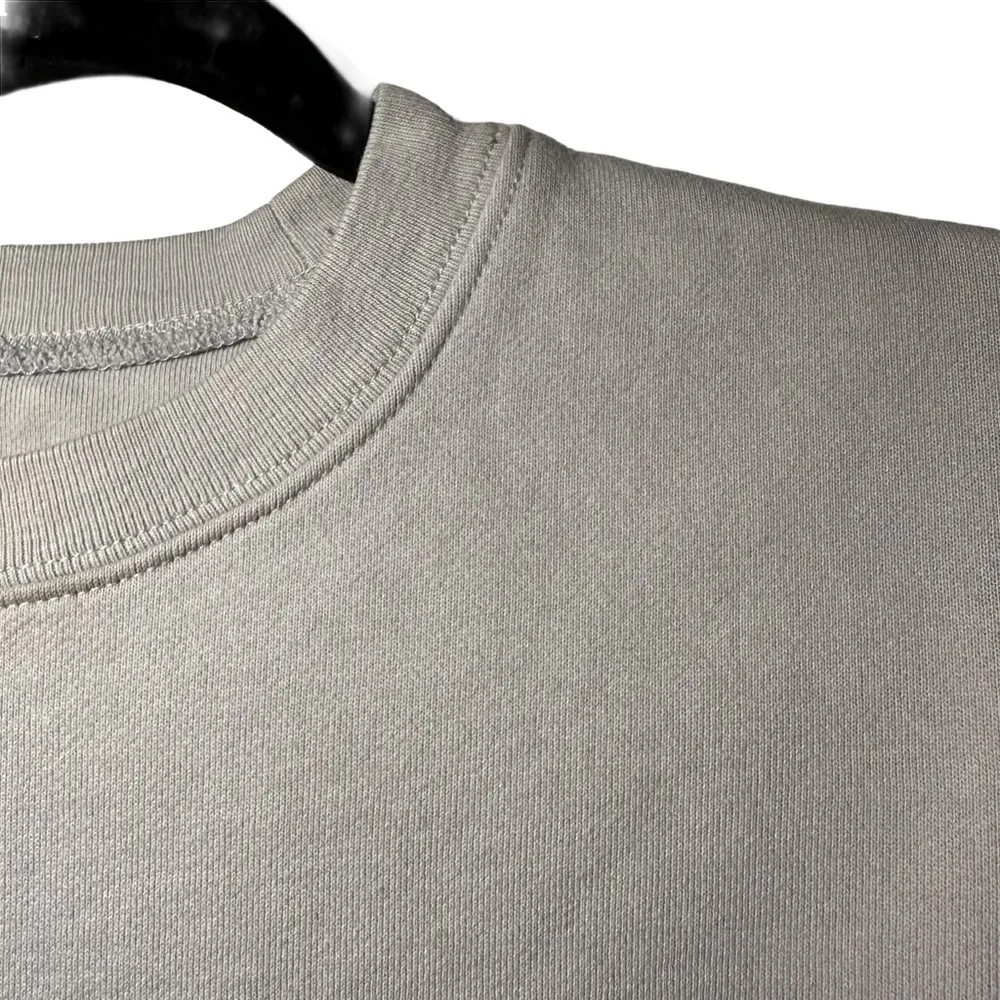 Girlfriend Collective 50/50 Long Sleeve Cropped
Pull Over Sweatshirt Gray Sz S - Image 3