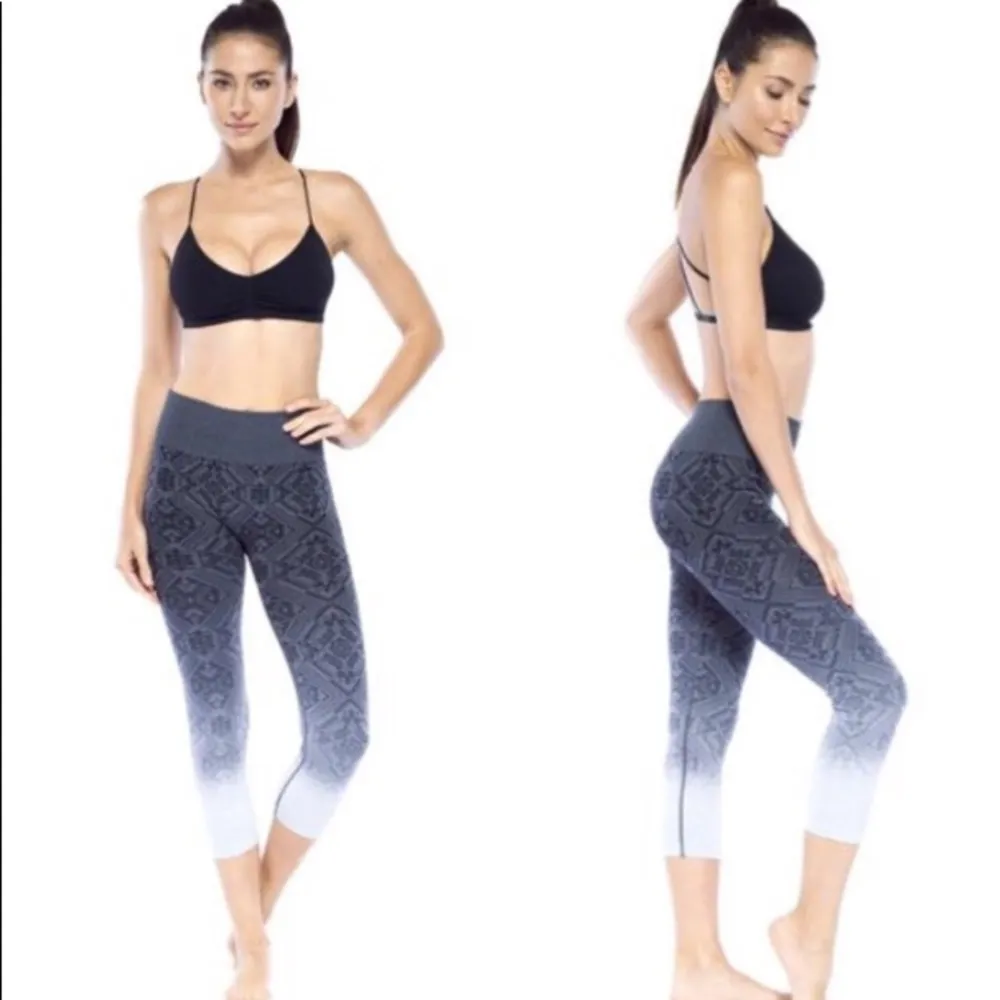 NEW ✨ ELECTRIC YOGA Ombre Jacquard Capri - Image 2