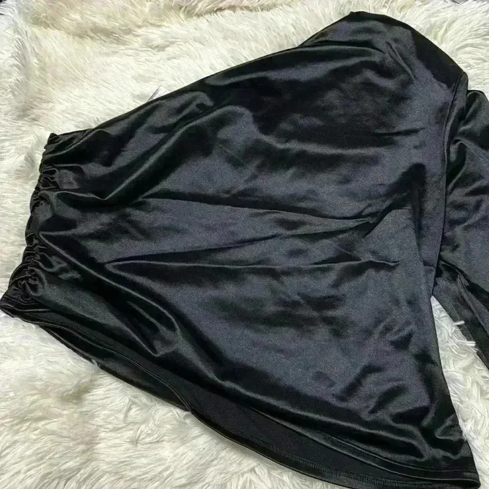 Express Satin Draped One Padded Shoulder Ruched Top - Image 5